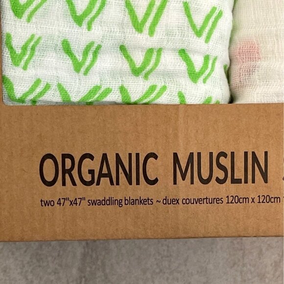 Malabar Baby 2 Pack Organic Muslin Swaddles Gift Set Poppyfield and Grass NEW - Picture 7 of 14